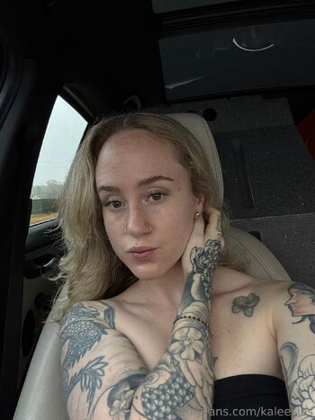 u15353886 / kaleesies nude photo #14