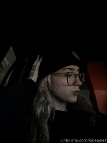 u15353886 / kaleesies nude photo #19