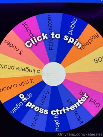 u15353886 / kaleesies nude photo #21