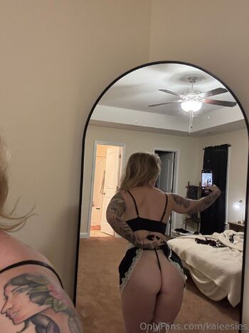u15353886 / kaleesies nude photo #34