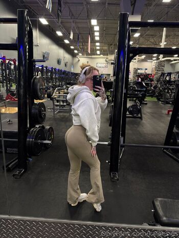 u15353886 / kaleesies nude photo #36