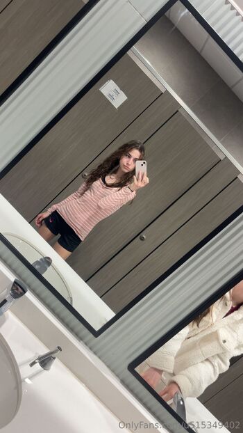 Kamryn / kamryngrace nude photo #1