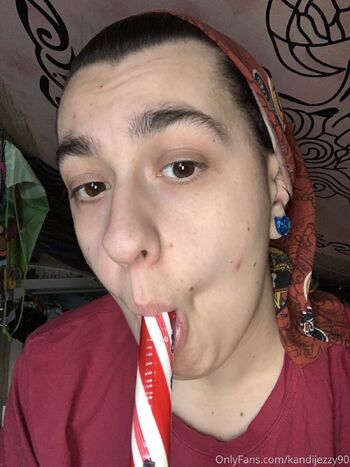 KandiHi / kandijezzy90 nude photo #3