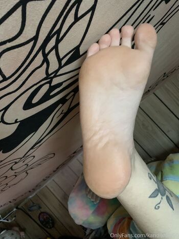 KandiHi / kandijezzy90 nude photo #23