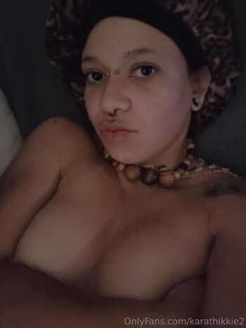 KittenBunn / karathikkie2 nude photo #1