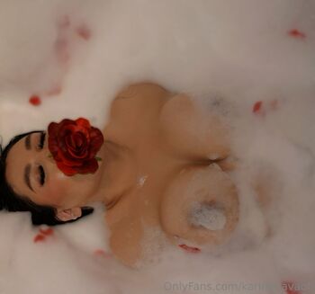 Karina Nav / karinanavaofi nude photo #15