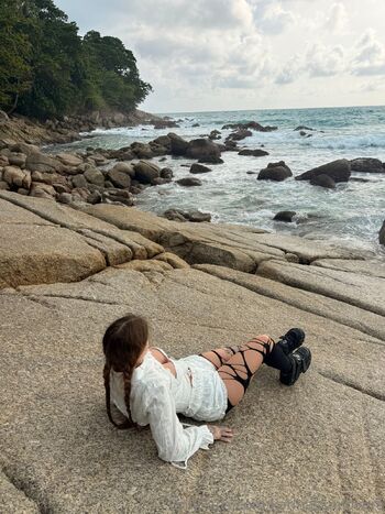 Karin / karinaskinlovers nude photo #5