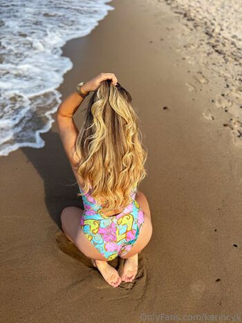 Karin / karincyk nude photo #5