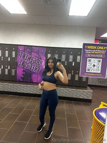 Karine Staehl / karinestaehle nude photo #7