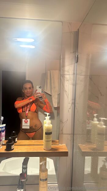 Free to play / karlathehotwife nude photo #11