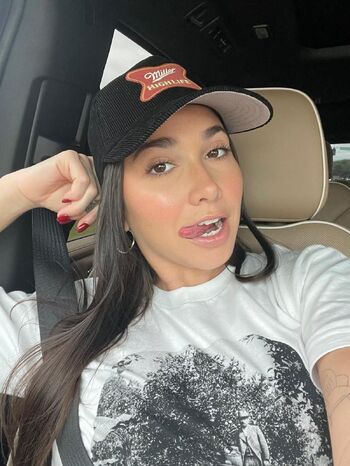 Karlee Gre / karleegrey nude photo #10