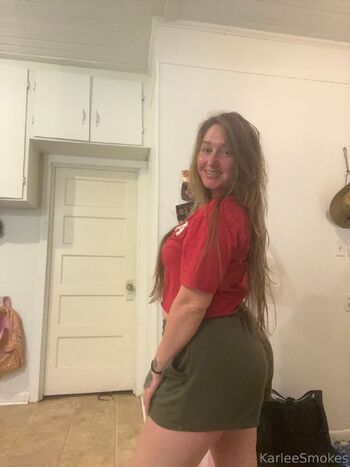 Karlee Smokes PP / karleesmokestease / karleesmokes / karleesmokes_ nude photo #7