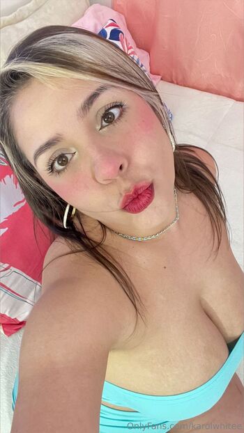 𝓚𝓪𝓻𝓸𝓵 𝓦𝓱𝓲𝓽𝓮 / karolwhitee nude photo #18