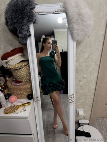 Cassie ur little princesse / kasiawood nude photo #11