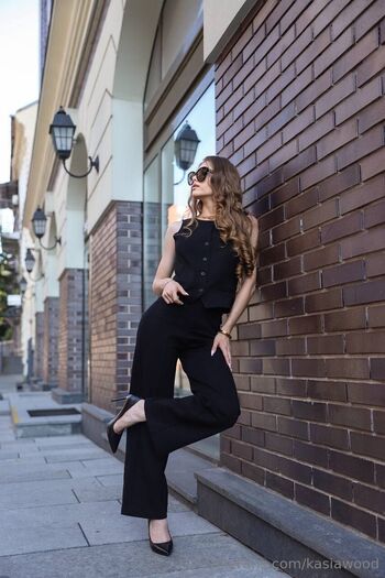 Cassie ur little princesse / kasiawood nude photo #33