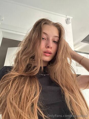 Cassie ur little princesse / kasiawood nude photo #35