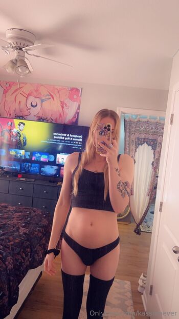 Kassie Neve / kassienever / socalledcharlie nude photo #15