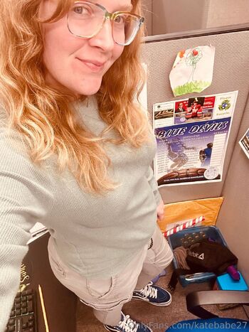 Katelyn Chandle / katebabe27 nude photo #1