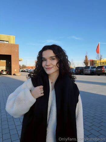 Kat / katebearr nude photo #17