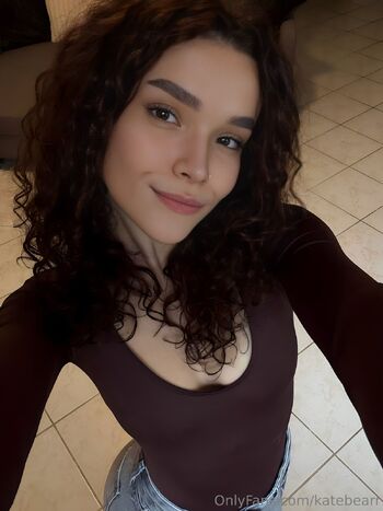 Kat / katebearr nude photo #21