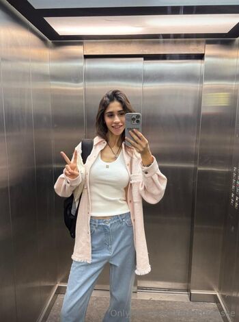 Kate / katelynreesse nude photo #13