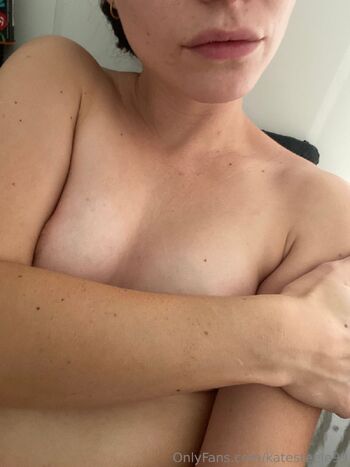 OnlyFans / katesteele99 nude photo #6