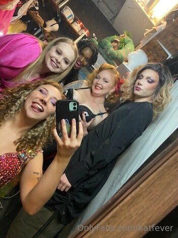 Kat Feve / katfever nude photo #10