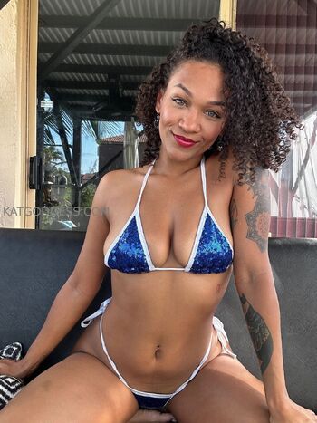 LIVE CAM SHOWS / katgoddessx nude photo #5