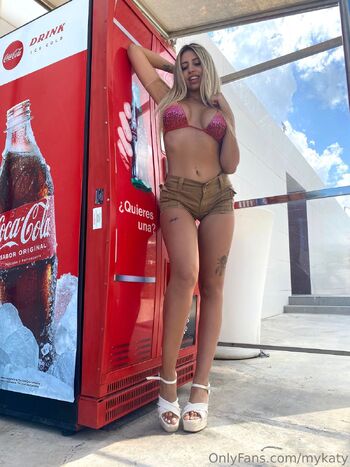 Katherine Santos / katherinesantos nude photo #10