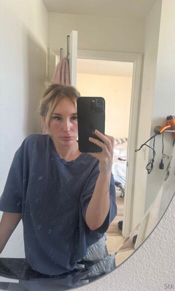 Kathryn Goyette / kathryngoyette nude photo #11