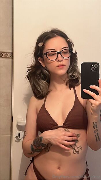 Goddess Kathya FINDO / kathyadom_free / kathya_dom nude photo #16