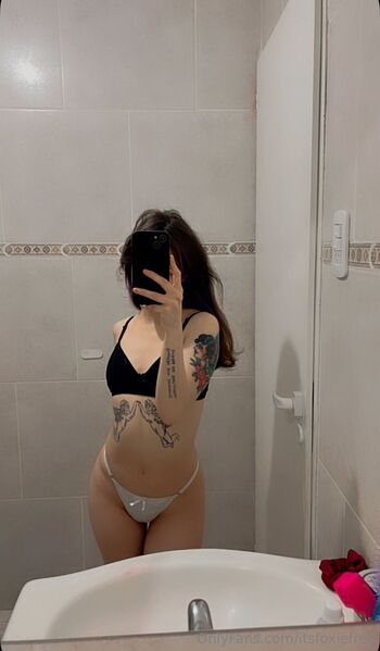 Goddess Kathya FINDO / kathyadom_free / kathya_dom nude photo #22