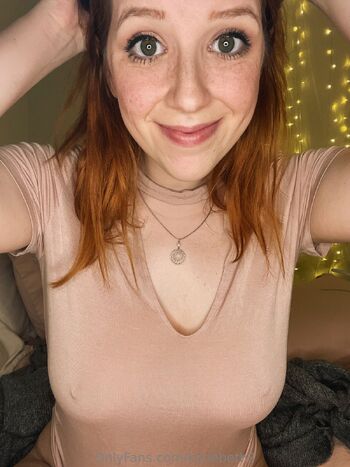 Katie Bethhh / katiebeth2 nude photo #14