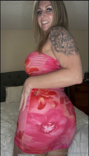 KatieK FRE / katiekfree nude photo #3