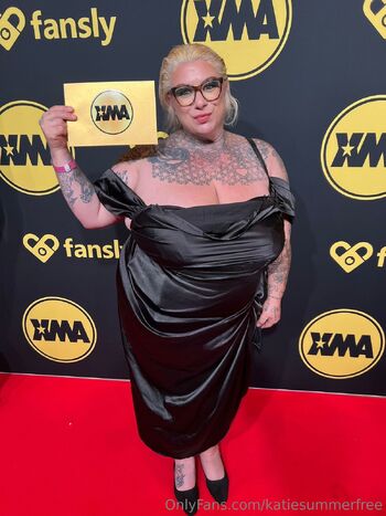 Katie Summe / katiesummerfree / katie_summer222 / katiesummer222 nude photo #9