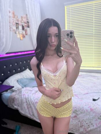 kat / katrinaaa nude photo #7