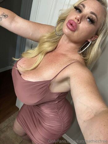 Katrina Thicc FRE / katrinathiccfree nude photo #1