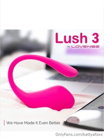 KATTYA VCLIVE SEXTING / kattyafoxx nude photo #3