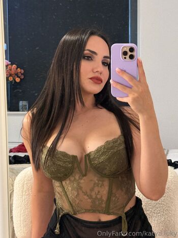 Kamila Woo / katya.luky nude photo #8