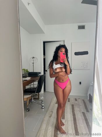 Kathia / katyaaaaa nude photo #1