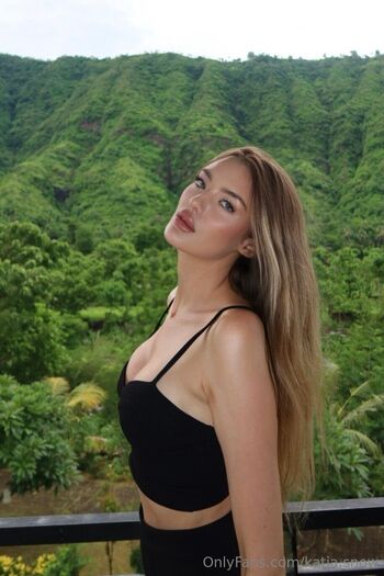 Katy / katyaevill nude photo #11