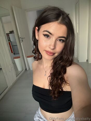 Katy / katyxbaity nude photo #25