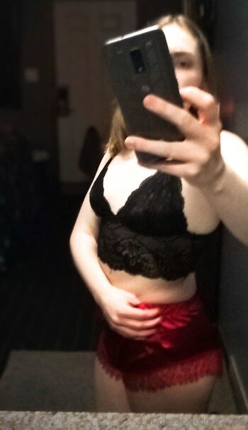 Kayde / kay.de nude photo #32