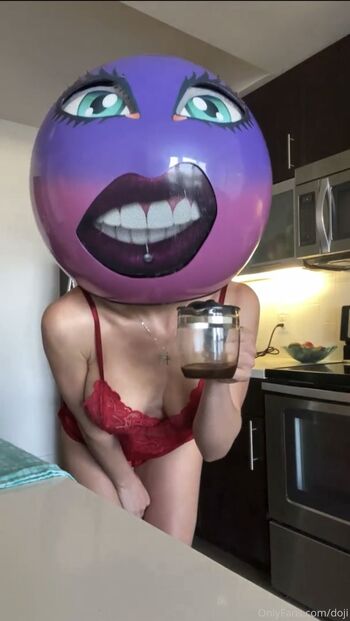 K / kaybeefree nude photo #4