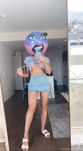 K / kaybeefree nude photo #5