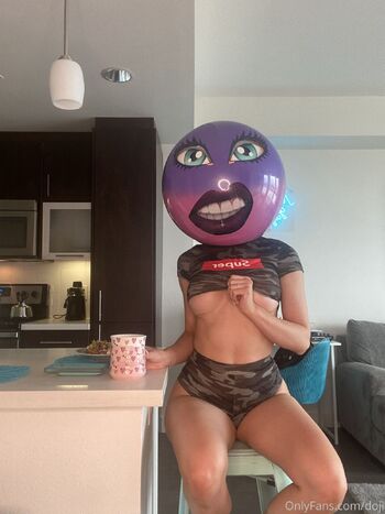 K / kaybeefree nude photo #11