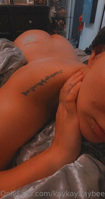 Kaylan / kaykaybaybee nude photo #4
