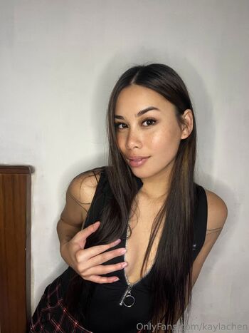 Kayla / kaylachen nude photo #9