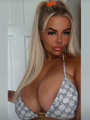 Kayl / kaylanne24 nude photo #7