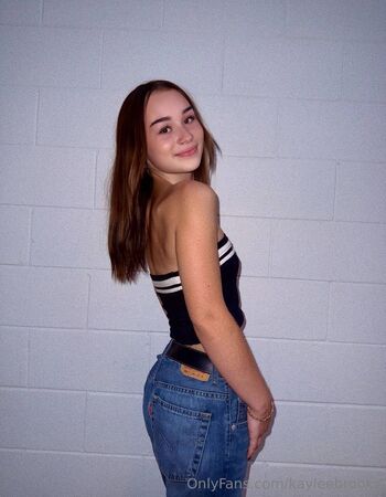 Kaylee / kayleebrooks nude photo #27